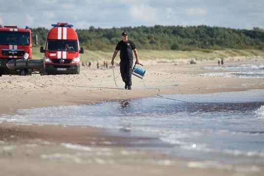 Liudininkas rėžė: skęstančius gelbėjančios tarnybos dirba neprofesionaliai