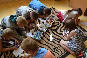 Šešių vaikų mamos kasdienybė jaudina iki ašarų: kaip juos išmaitinti?