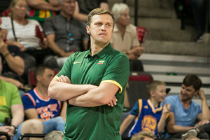 Prieš prancūzus kritęs Dainius Adomaitis svarsto, ar reikia „atkabinti“ daugiau žaidėjų