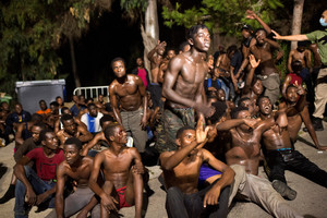Ispanus apstulbino paplūdimyje išsilaipinę migrantai: vaizdas kartosis vis dažniau