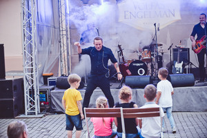 Kaune nusidriekė didžiulės eilės į vienintelį „Biplan“ koncertą po atviru dangumi