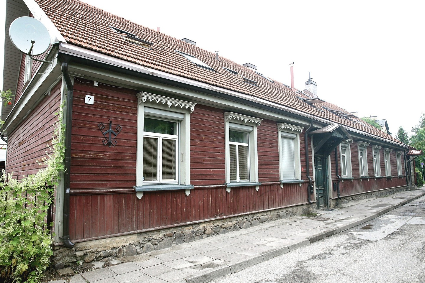 Kultūros paveldo specialistai negali patekti į R.Brandišauskienės namą.<br>R.Danisevičiaus nuotr.