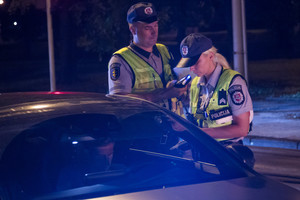 Reidas Vilniuje: vairuotojai be dokumentų ir patrulius stebinęs dviratininkas