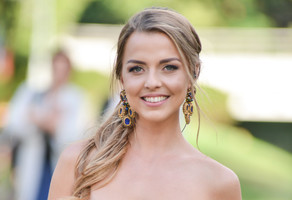  „2 Barai“ tiesioginėje transliacijoje Vaida Skaisgirė pademonstravo gundantį įvaizdį