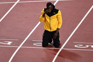 Paguoda išeinančiam Usainui Boltui: „Muhammadas Ali irgi pralaimėjo paskutinę kovą“