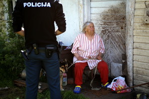 Šunų gelbėtojams – senolės akibrokštas