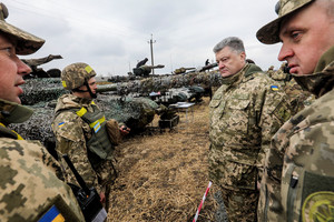 JAV svarsto tiekti ginklus Ukrainai, kad padidintų spaudimą Rusijai