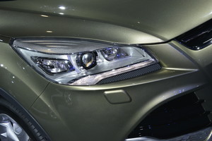 3 grubios klaidos keičiant žibintų lemputes, kurios gali paploninti piniginę 