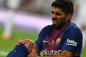 „Barcelona“ ekipos dar vienas praradimas: Luisas Suarezas patyrė sunkią traumą