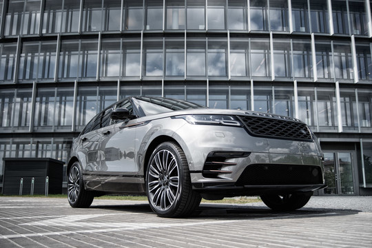 Lietuvą pasiekė pirmieji „Range Rover Velar“