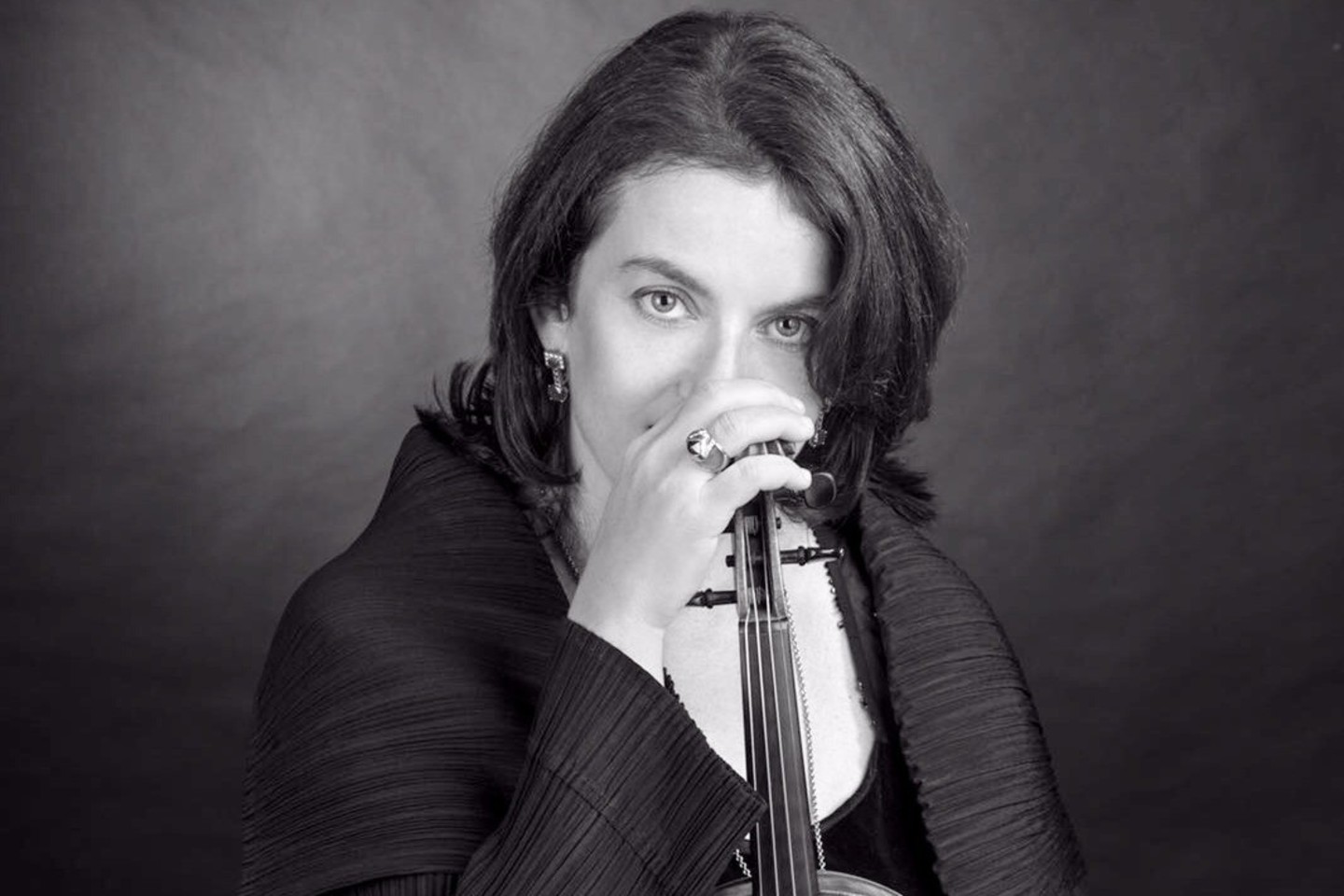 Smuikininkė J.Pikovsky.