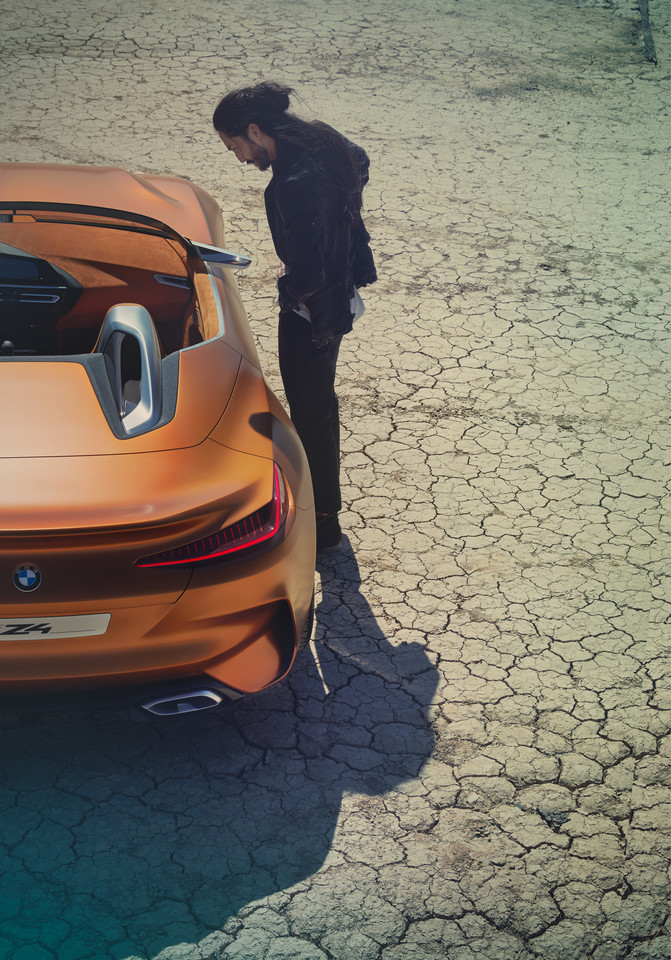 Naujos kartos BMW Z4 roudsteris bus didesnis ir prašmatnesnis. <br>Gamintojo nuotr.
