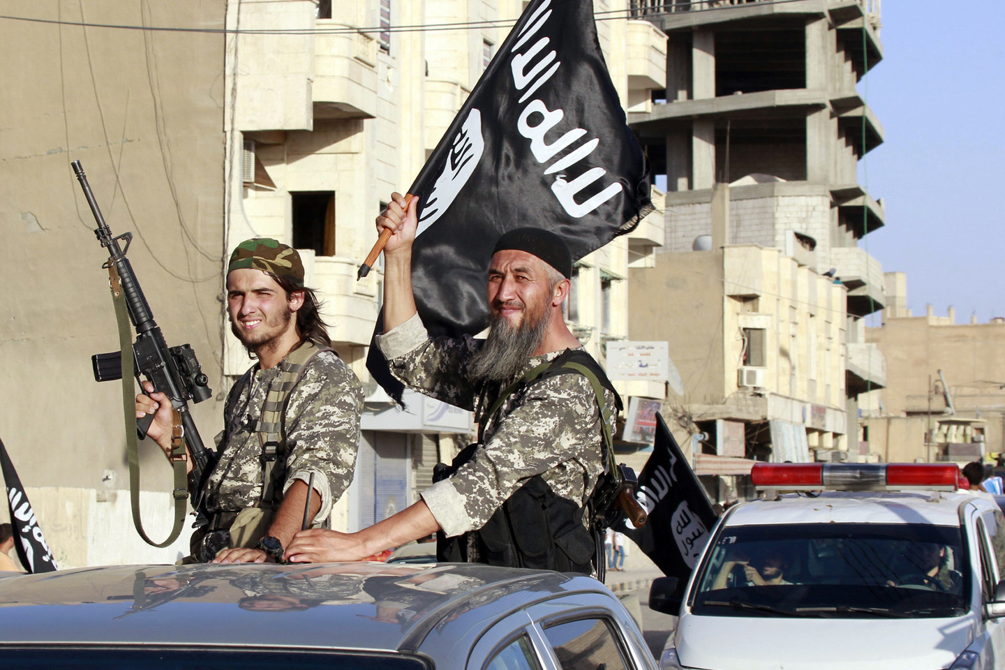  Džihadistų grupuotę IV palikę vaikai slapta bėga į Europą.<br> „Reuters“/„Scanpix“ nuotr.