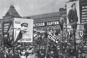 Komunizmo blogio sėkla pasaulį paskandino kraujo ir baimės jūroje