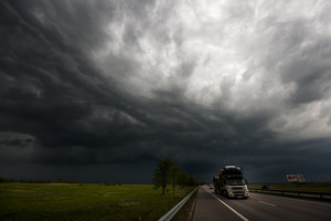 Gražūs orai baigsis. Savaitgalį gresia škvalas ir kruša