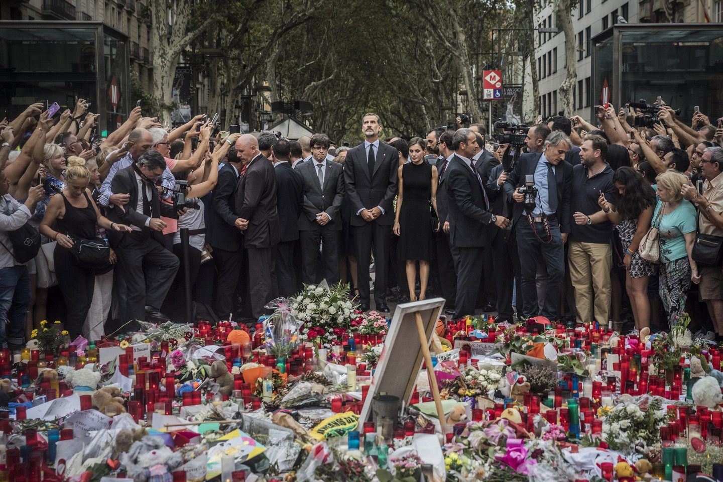  Teroras Barselonoje paveikė visą pasaulį.<br> AP nuotr.