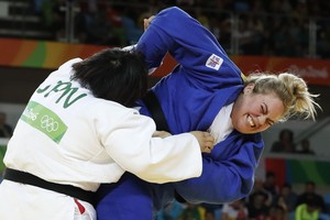 Dziudo imtynininkei Santai Pakenytei – Universiados sidabro medalis