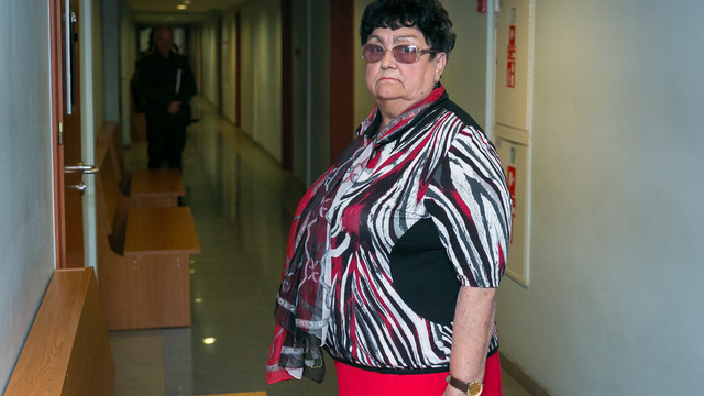 Pensininkei gresia kalėjimas: teisiama sukčiaus Sergejaus Rachinšteno motina 