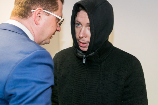 Nužudymo Žirmūnuose bylos kaltinamajam Pauliui Rasteniui pratęstas suėmimas 