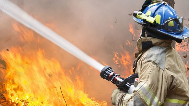 Rusijoje kilus gaisrui supleškėjo per 100 namų, sužeisti 36 žmonės