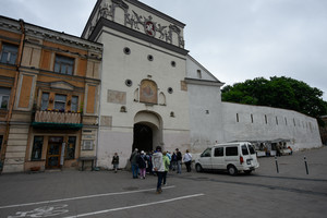 Įtakingas Lenkijos politikas prieštarauja idėjai Aušros vartų atvaizdais iliustruoti pasus