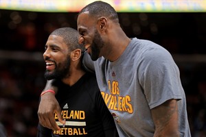 LeBronas Jamesas sureagavo į didžiausius šios vasaros NBA mainus