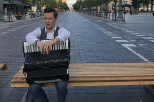 Pamatykite: Martynas Levickis Vilniaus centre kaktomuša susidūrė su automobiliu