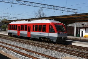 Traukiniu į darbą važinėjančiai kaunietei nebelaiko nervai: „Mes ne malkos“