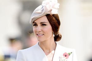 Žiniasklaida ūžia: kunigaikštienė Catherine Middleton laukiasi trečio vaiko?