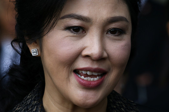 Buvusiai Tailando premjerei neatvykus į teismą, išduotas jos arešto orderis