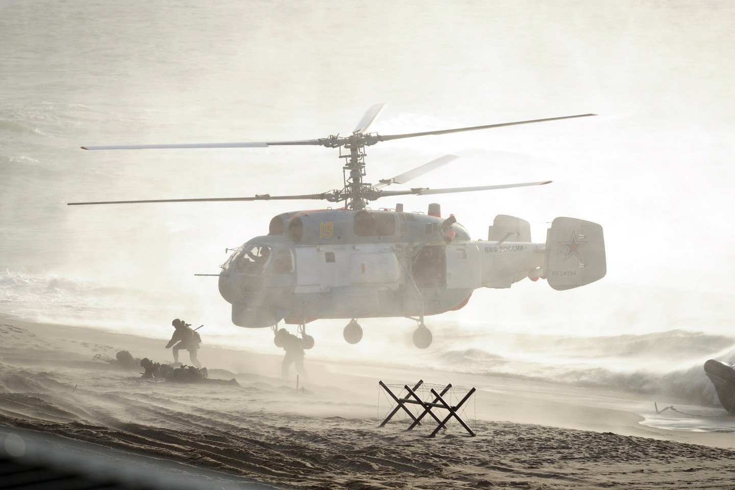 NATO ketina stebėti rugsėjį vyksiančias karines pratybas<br>Reuters/Scanpix nuotr.