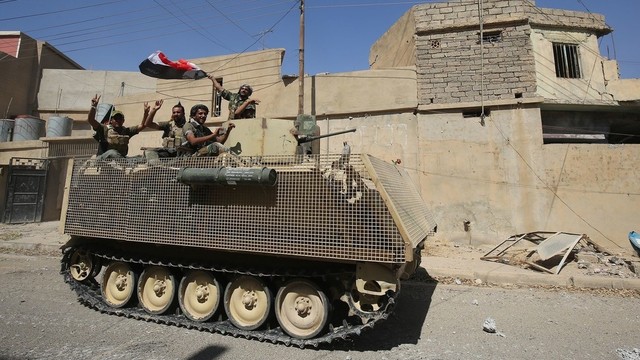 Irako pajėgos atkovojo Tal Afaro miestą iš „Islamo valstybės“