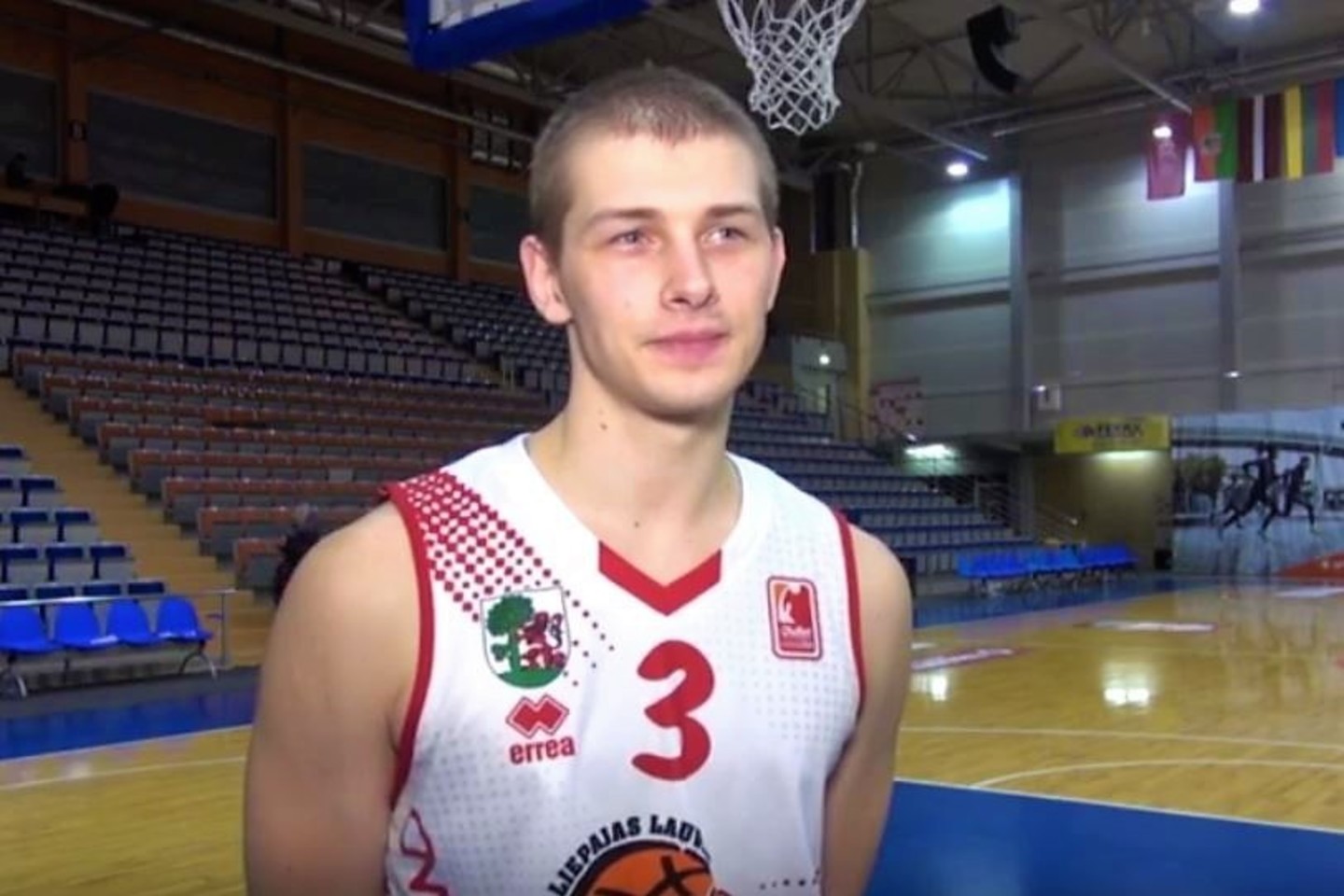 A.Ausėjs.