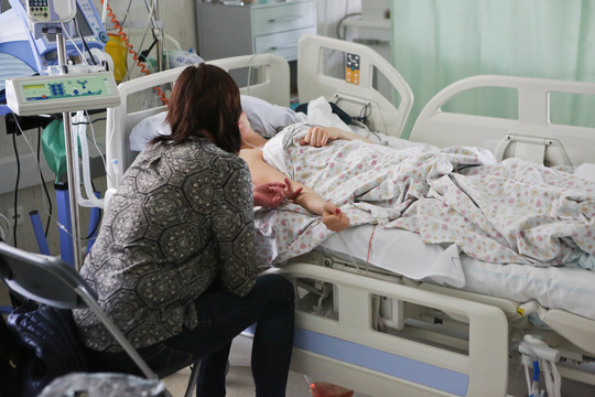 Šūvių dramos Karmėlavoje tęsinys – teisme, tėvo pašauta mergina iki šiol nevaikšto