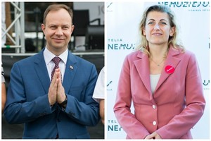 Ministrų taisyklės tai paaiškina: kaip elgtis, jeigu valdininkui siūlo mylėtis?