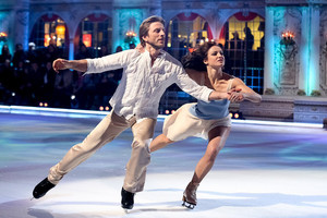 Naujausiame Povilo Vanago ir Margaritos Drobiazko ledo šou atgis roko simfonijos