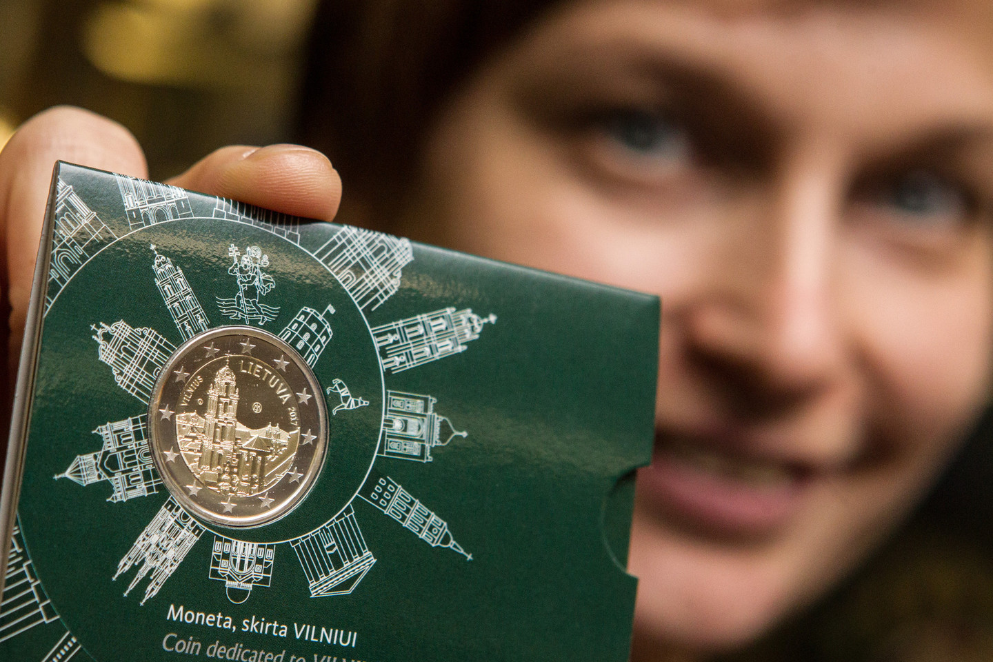 Nukaldintas vienas milijonas tokių monetų yra legali atsiskaitymo priemonė visose euro zonos šalyse.