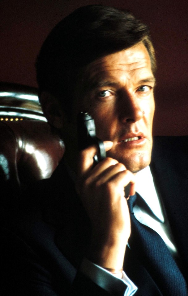 Rogeris Moore'as.<br> VidaPress nuotr.