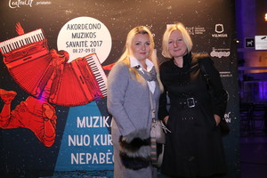 Jolanta Paulauskienė ir šimtai kitų vilniečių vasarą šiltai palydėjo geležinkelio stotyje