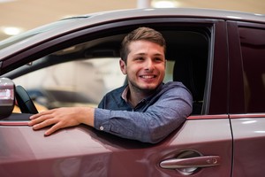 Vairuojantis studentas didmiestyje – kaip neprisidaryti sau bėdų?