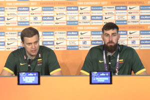 „Eurobasket 2017” linksmai: spaudos konferencijoje – sustingęs Jonas Valančiūnas