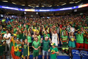 Vaistines užplūdo vidutinio amžiaus vyrai – kaltas krepšinis