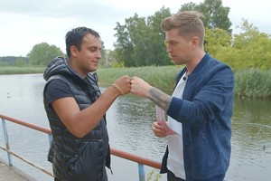 Iš televizijos dingęs Radžis rado, kur prasimanyti pinigų