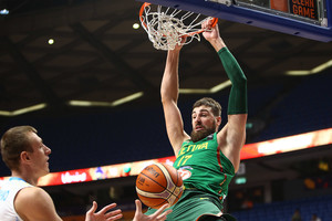 Lietuvos rinktinės puolimo banga nušlavė Ukrainą