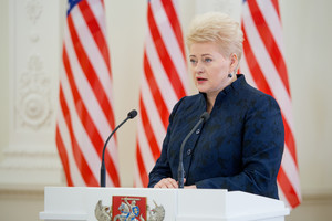 Per „Zapad“ pratybas Dalia Grybauskaitė išskrenda į JAV