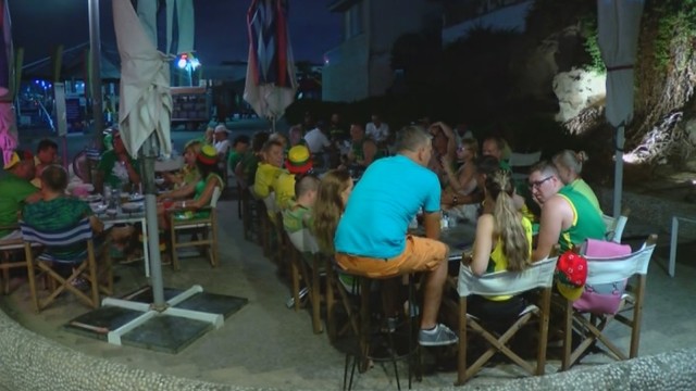 Lietuviai Tel Avive pergalę švenčia paplūdimyje 