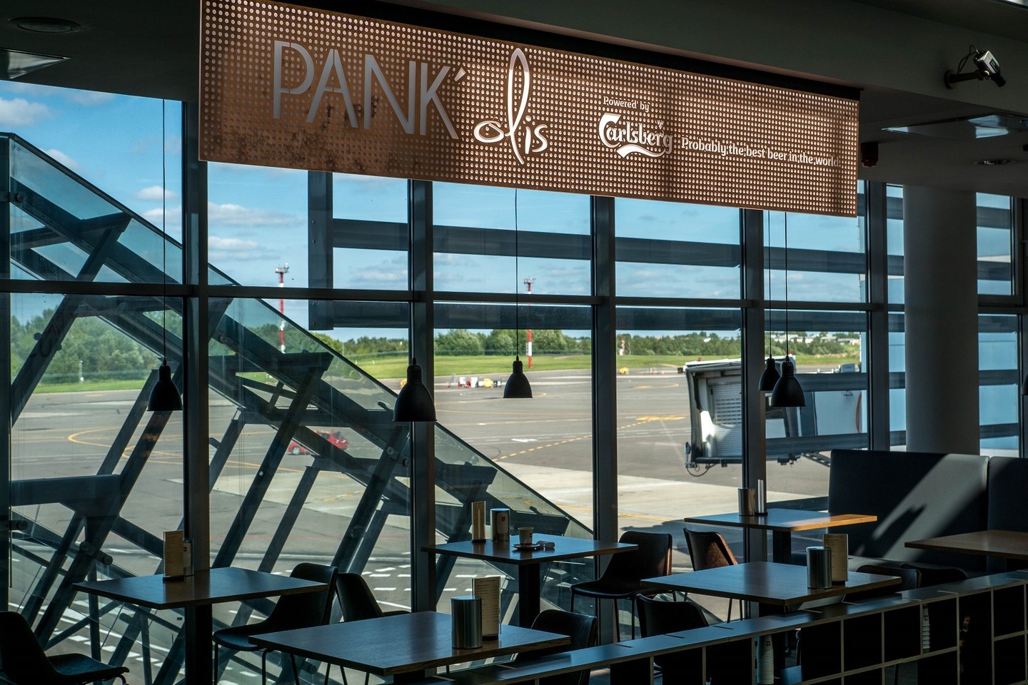 Pasak vieno iš restorano „PANK‘olis“ įkūrėjų Dariaus Latvio, idėja atidaryti restoraną Vilniaus oro uoste su bendraminčiais svarstyta jau seniai.<br> M.Mažono nuotr.