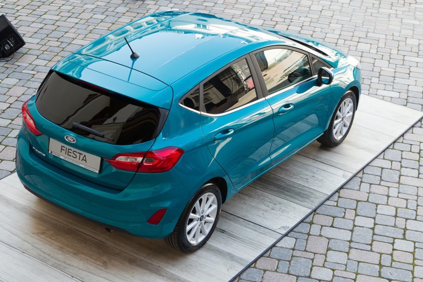  Naujoji „Ford Fiesta“ gavo maksimalų saugumo įvertinimą.<br> Gamintojo nuotr.