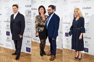 Iškilmingame renginyje „Vaidilos“ teatre žinomi žmonės spindėjo elegancija