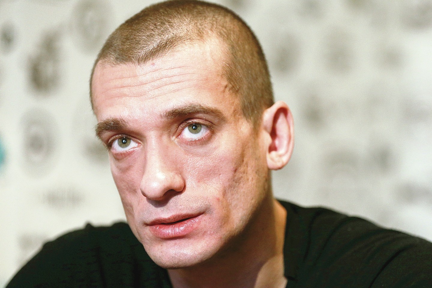 P.Pavlenskis praėjusiais metais buvo dukart teisiamas dėl kaltinimų vandalizmu už du atliktus triukus Maskvoje ir Sankt Peterburge.